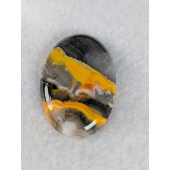 Bumble bee jasper cabochon
Oval 38x25mm wt 9 grams - Picture 2 of 4